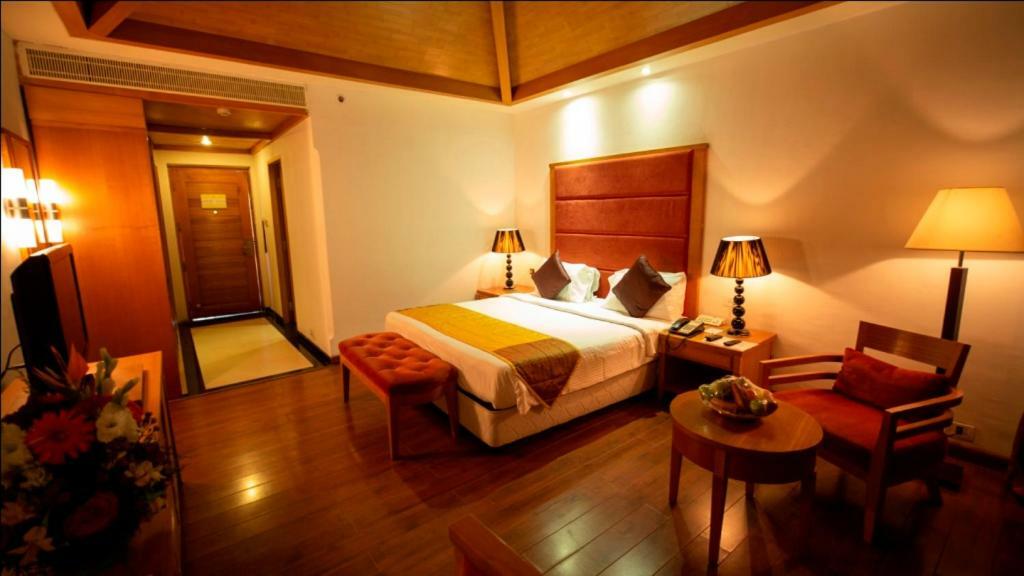 Ocean Spray Hotel Kālapettai Quarto foto